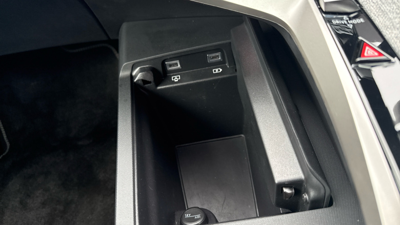 Peugeot 5008 1.2 Hybrid 136 GT 5dr e-DSC6 Petrol Estate